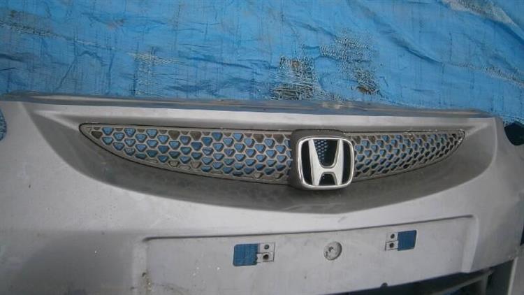 Решетка радиатора Хонда Джаз в Астрахани 14123