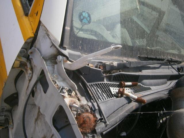 Решетка под лобовое стекло Тойота Хайлюкс Сурф в Астрахани 29488